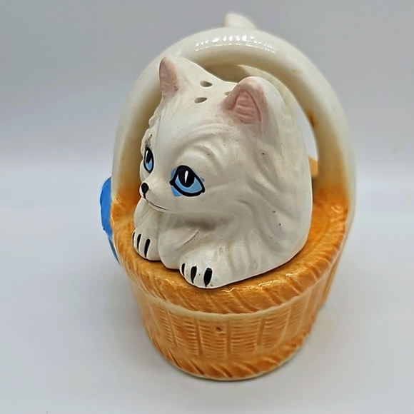 Vintage ceramic cats salt and pepper shakers - Picture 3 of 12